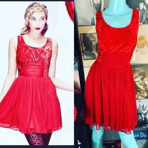 🍒NWT FREE PEOPLE CRUSHED VELVET LAYERED LACE PARTY HOLIDAY SEXY GIRLY DRESS